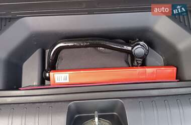 Внедорожник / Кроссовер Kia EV6 2022 в 