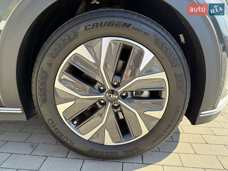 Внедорожник / Кроссовер Kia EV6 2024 в Ровно