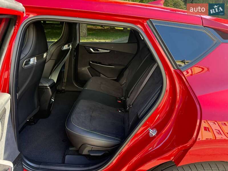 Внедорожник / Кроссовер Kia EV6 2023 в Ровно