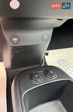 Внедорожник / Кроссовер Kia EV6 2022 в 