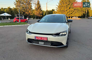 Внедорожник / Кроссовер Kia EV6 2021 в 