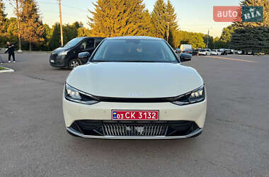 Внедорожник / Кроссовер Kia EV6 2021 в 
