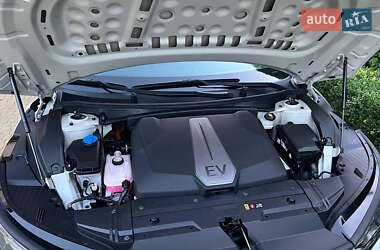 Внедорожник / Кроссовер Kia EV6 2021 в 
