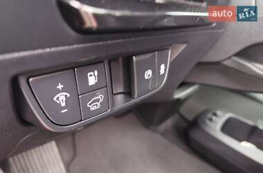 Внедорожник / Кроссовер Kia EV6 2022 в 