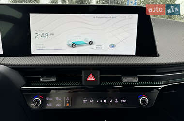 Внедорожник / Кроссовер Kia EV6 2022 в 
