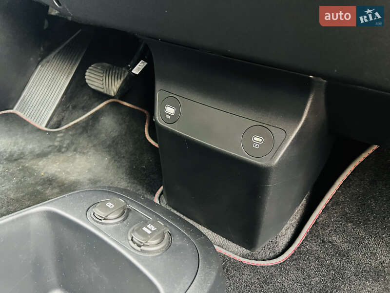 Внедорожник / Кроссовер Kia EV6 2022 в Киеве