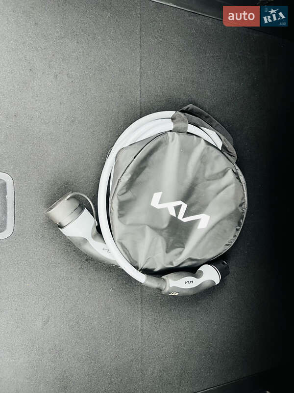 Внедорожник / Кроссовер Kia EV6 2022 в Киеве