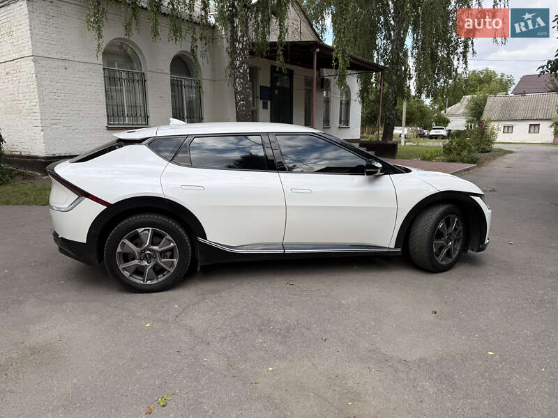 Позашляховик / Кросовер Kia EV6 2023 в Умані фото 3 Позашляховик / Кросовер Kia EV6 2023 в Умані