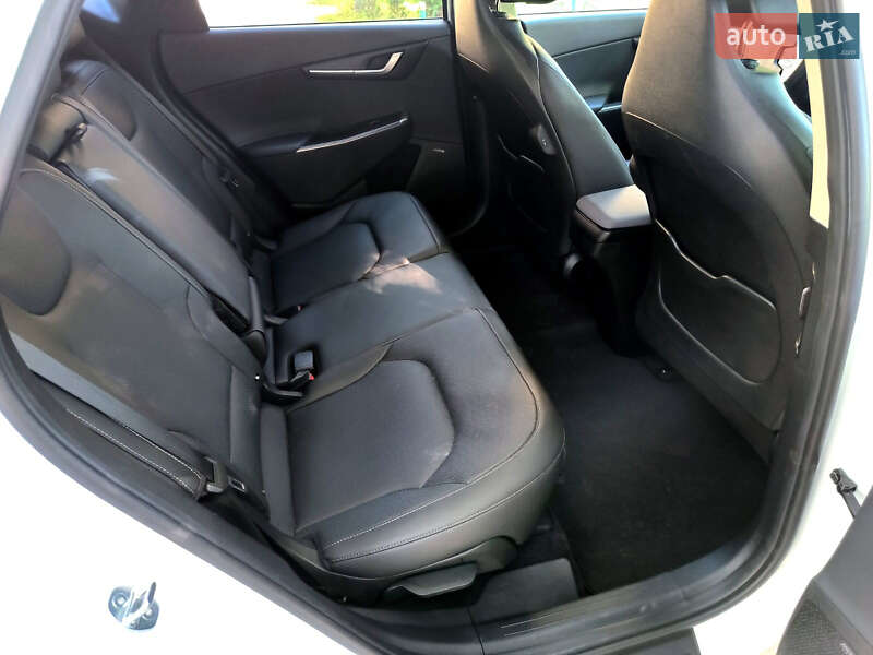 Позашляховик / Кросовер Kia EV6 2023 в Рівному фото 10 Позашляховик / Кросовер Kia EV6 2023 в Рівному