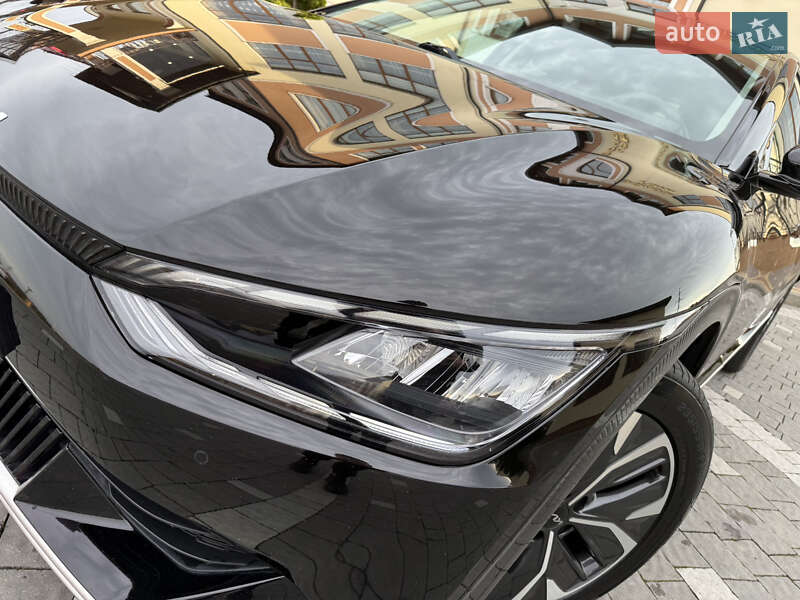 Внедорожник / Кроссовер Kia EV6 2022 в Дрогобыче