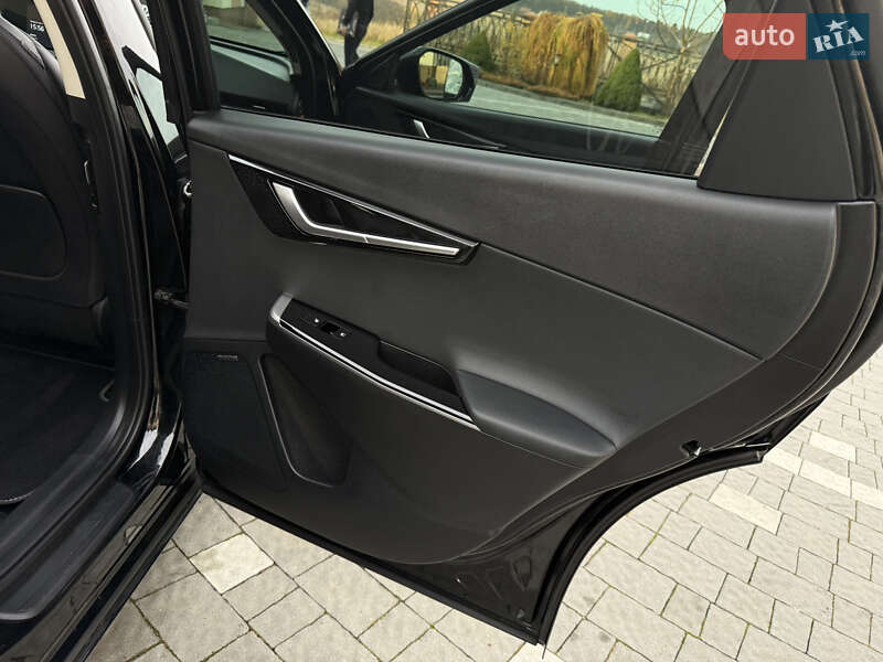 Внедорожник / Кроссовер Kia EV6 2022 в Дрогобыче