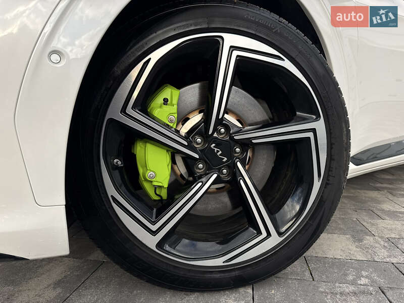 Позашляховик / Кросовер Kia EV6 2023 в Івано-Франківську