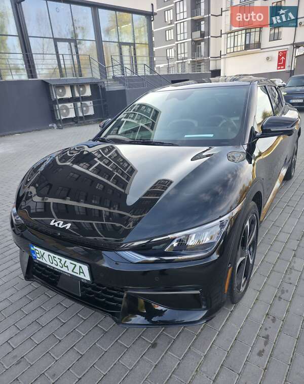 Kia EV6, фото з оголошення