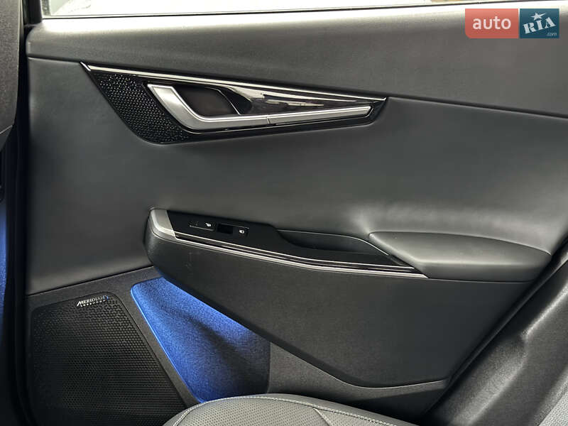 Позашляховик / Кросовер Kia EV6 2023 в Чернівцях