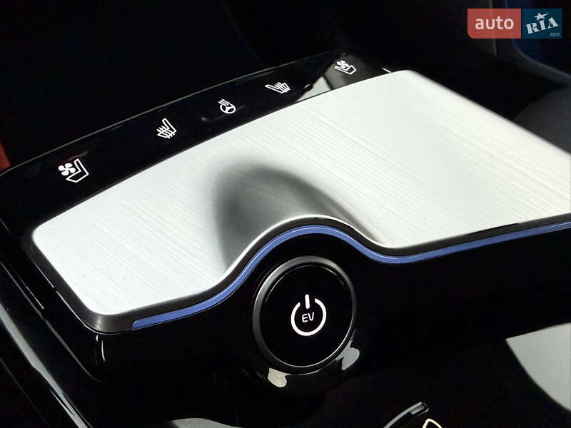 Позашляховик / Кросовер Kia EV6 2023 в Чернівцях