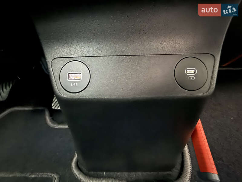 Позашляховик / Кросовер Kia EV6 2023 в Чернівцях