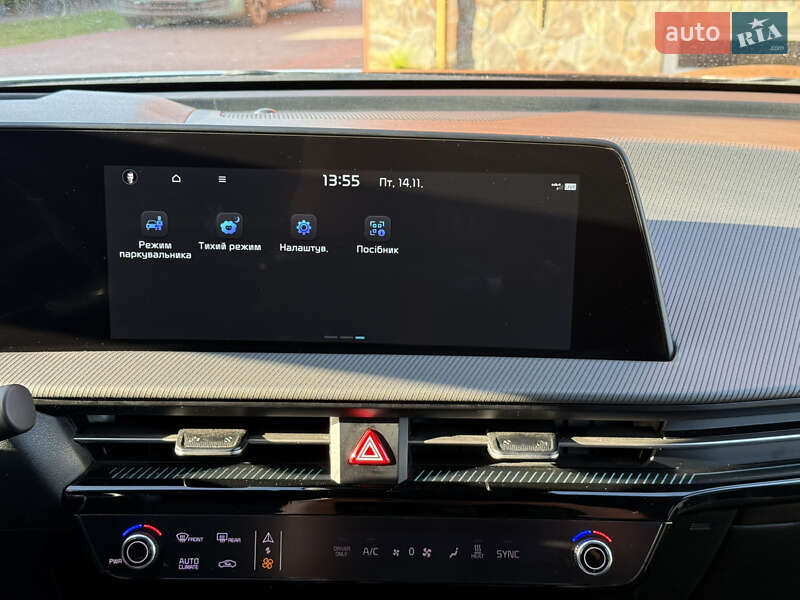 Позашляховик / Кросовер Kia EV6 2023 в Луцьку фото 87 Позашляховик / Кросовер Kia EV6 2023 в Луцьку