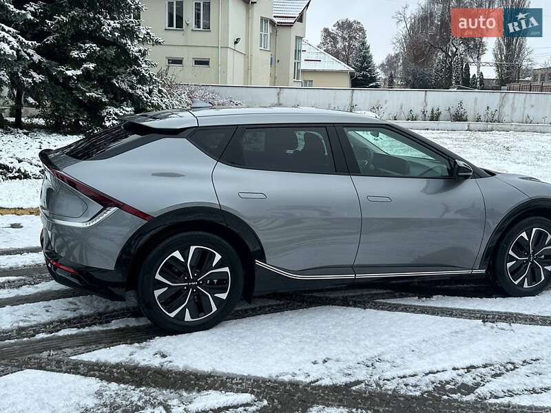 Позашляховик / Кросовер Kia EV6 2024 в Рівному