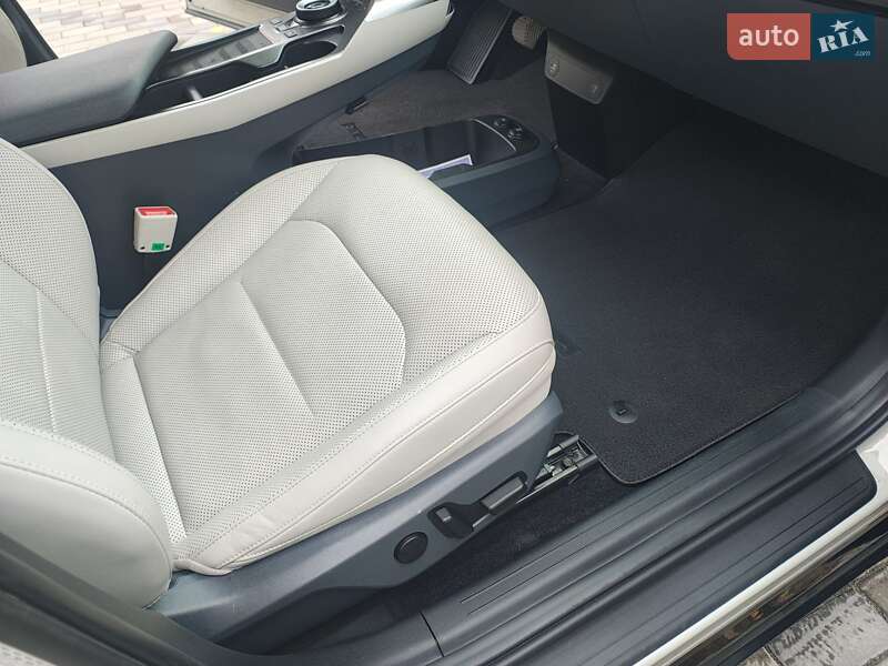 Позашляховик / Кросовер Kia EV6 2023 в Лубнах