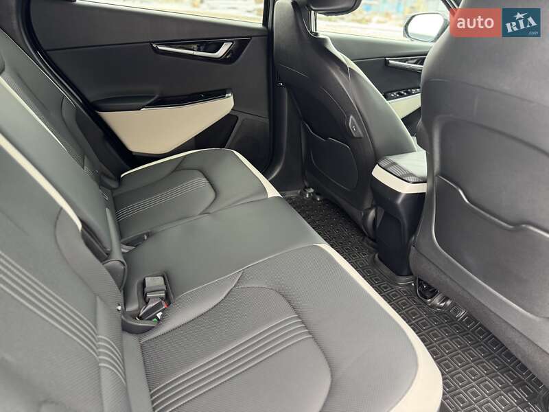 Позашляховик / Кросовер Kia EV6 2024 в Рівному