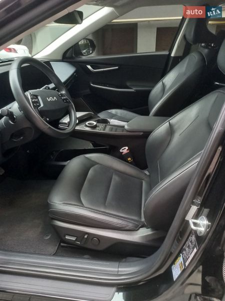 Внедорожник / Кроссовер Kia EV6 2023 в Ивано-Франковске