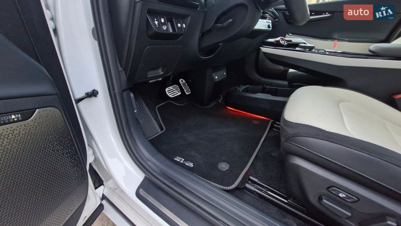 Позашляховик / Кросовер Kia EV6 2024 в Львові