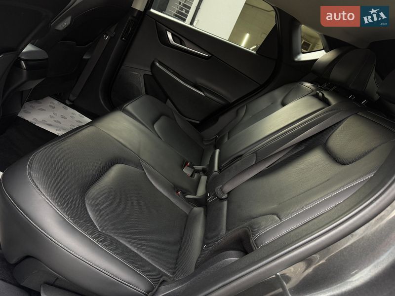 Внедорожник / Кроссовер Kia EV6 2022 в Дрогобыче