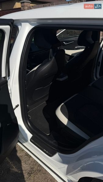 Внедорожник / Кроссовер Kia EV6 2022 в Сарнах