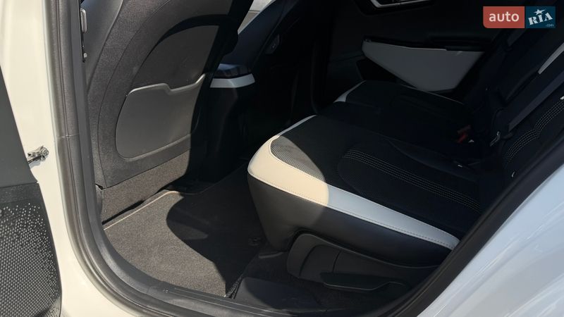 Внедорожник / Кроссовер Kia EV6 2022 в Сарнах