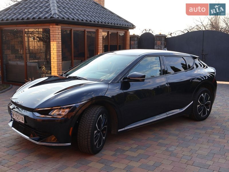 Позашляховик / Кросовер Kia EV6 2023 в Рівному