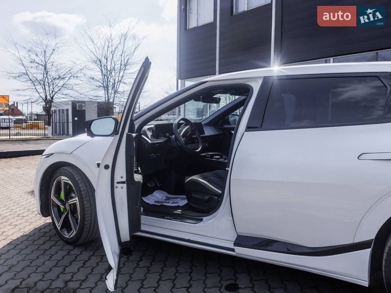 Внедорожник / Кроссовер Kia EV6 2024 в Снятине
