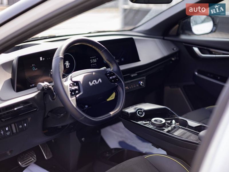 Внедорожник / Кроссовер Kia EV6 2024 в Снятине