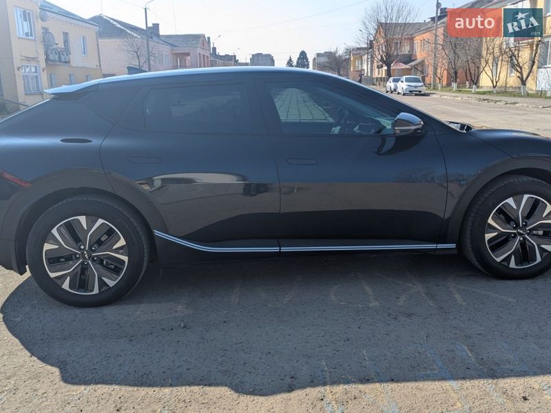 Позашляховик / Кросовер Kia EV6 2024 в Рівному