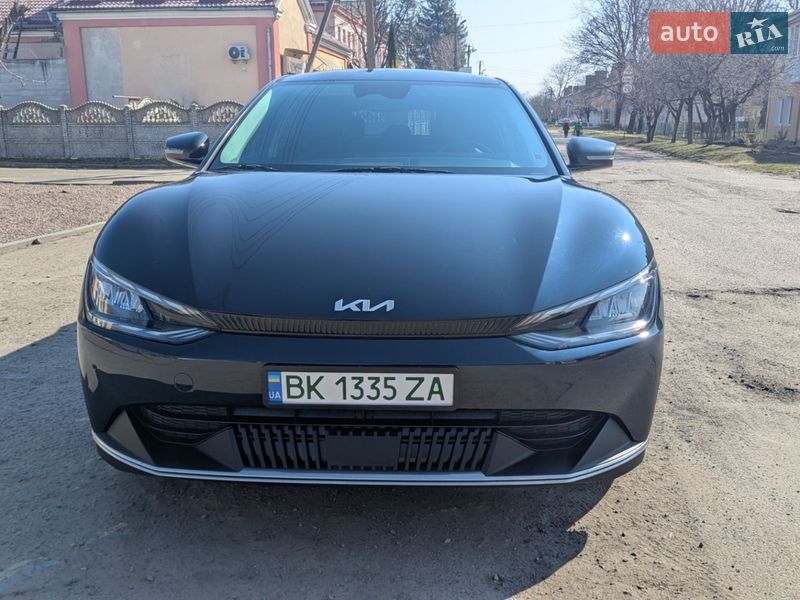 Позашляховик / Кросовер Kia EV6 2024 в Рівному