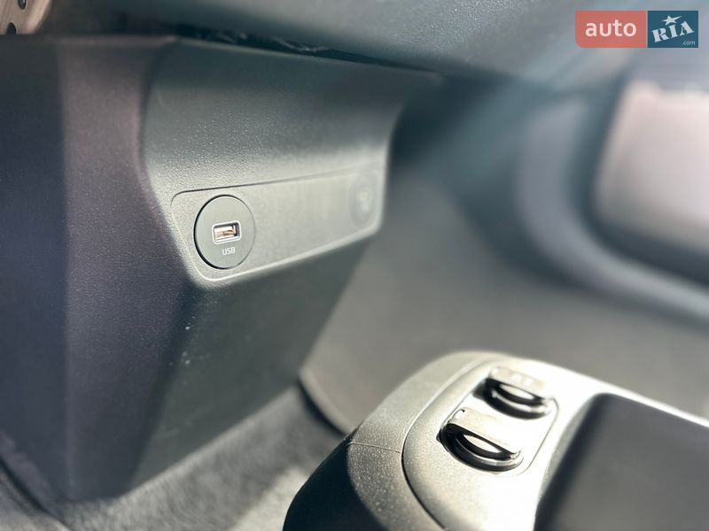 Позашляховик / Кросовер Kia EV6 2023 в Рівному