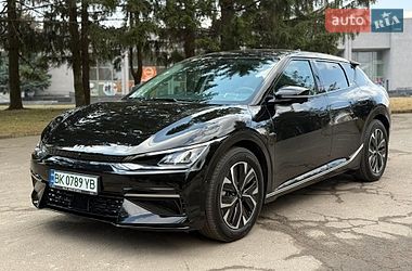 Позашляховик / Кросовер Kia EV6 2024 в Рівному