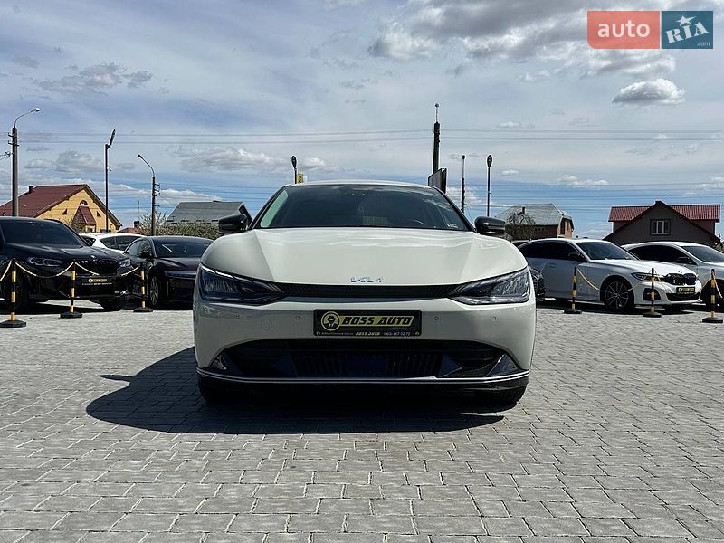 Внедорожник / Кроссовер Kia EV6 2022 в Ивано-Франковске