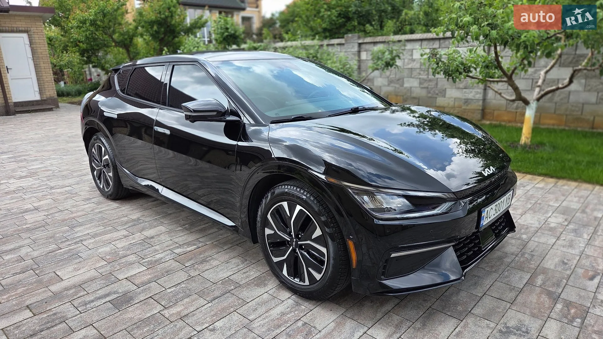 2022 Kia EV6 - фото 1