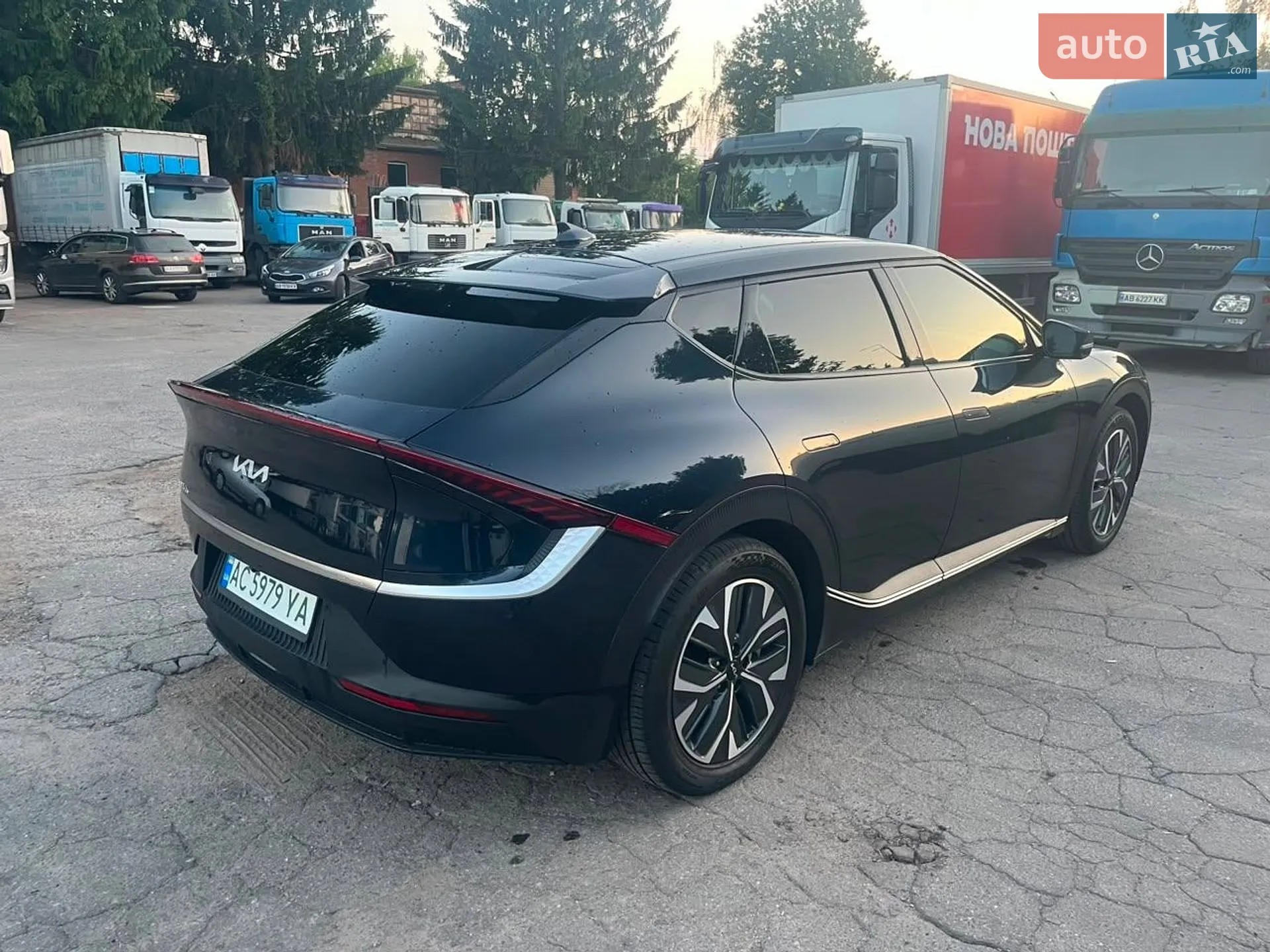 2022 Kia EV6 - мініатюра 6