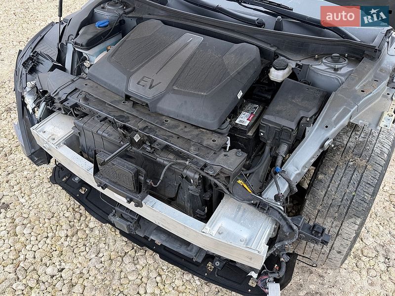 Внедорожник / Кроссовер Kia EV6 2023 в Львове фото 9 Внедорожник / Кроссовер Kia EV6 2023 в Львове