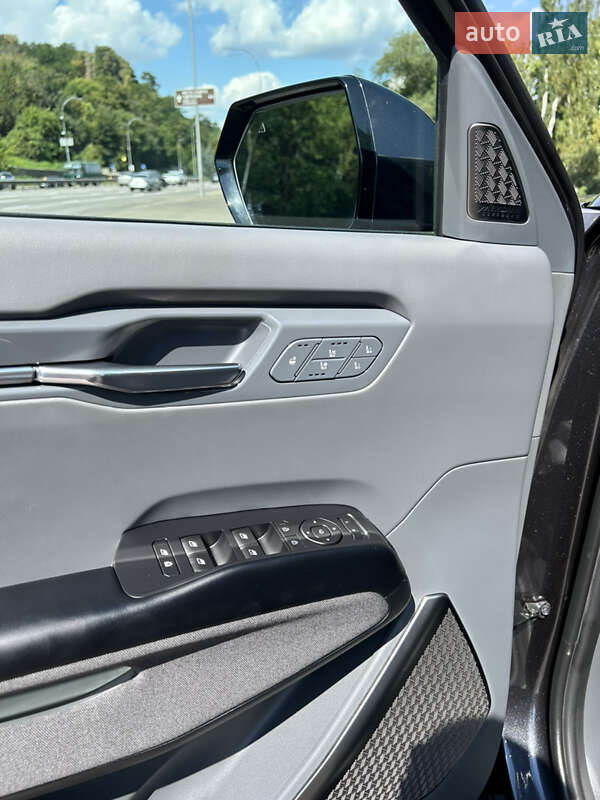 Внедорожник / Кроссовер Kia EV9 2024 в Киеве