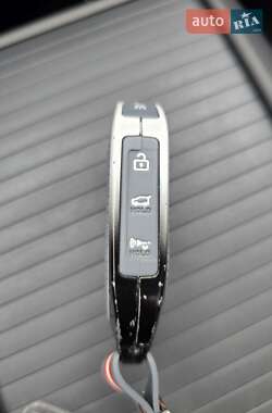 Внедорожник / Кроссовер Kia EV9 2023 в 