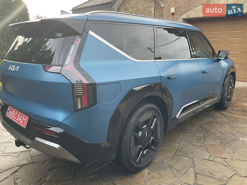 Позашляховик / Кросовер Kia EV9 2024 в Рівному