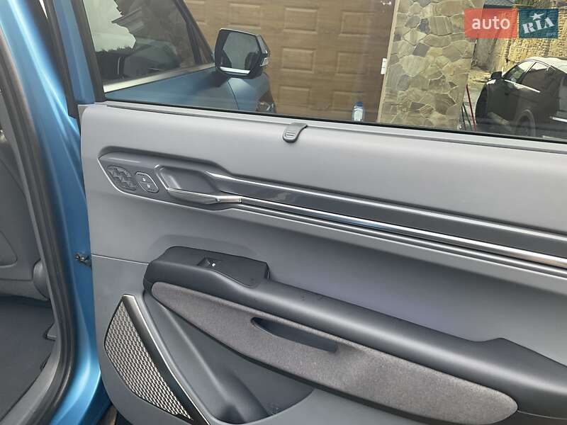 Позашляховик / Кросовер Kia EV9 2024 в Рівному