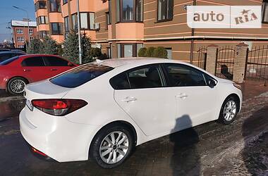 Седан Kia Forte 2016 в Києві