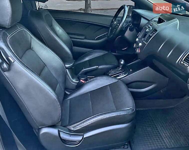 Седан Kia Forte 2016 в Николаеве