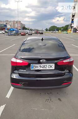 Седан Kia Forte 2014 в Кропивницькому