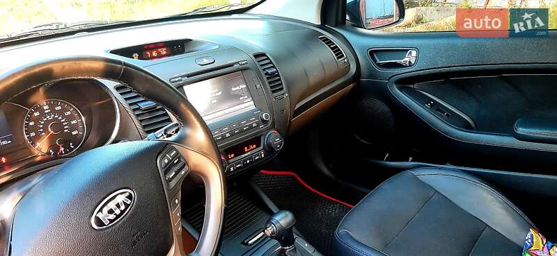 Седан Kia Forte 2016 в Николаеве