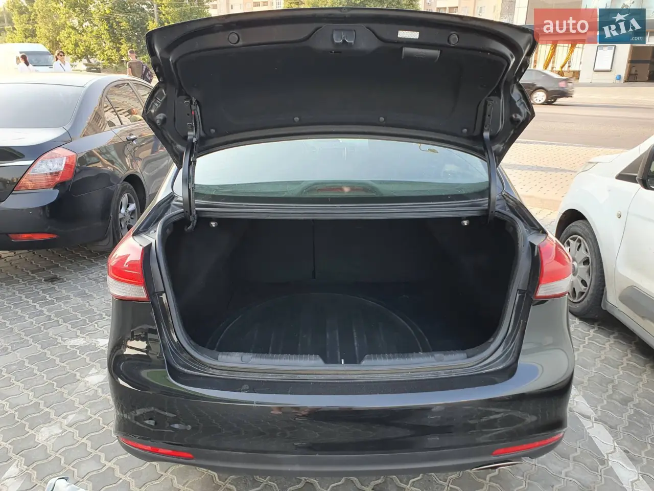 2016 Kia Forte - мініатюра 18