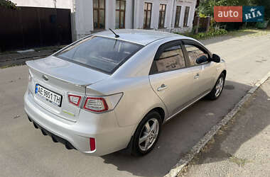 Седан Kia Forte 2010 в Чернівцях
